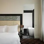 Roomers Berlin Steinplatz, Autograph Collection